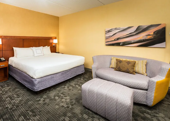Courtyard Chicago / Itasca Hotel 3*