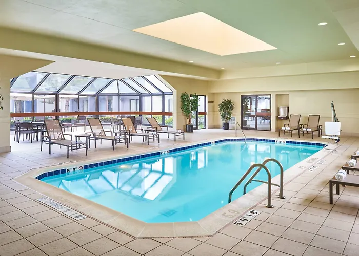 Courtyard Chicago / Itasca Hotel