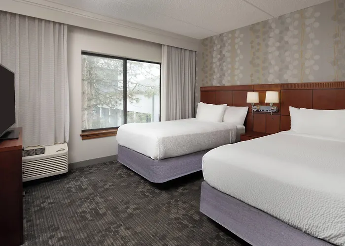 Hotel Courtyard Chicago / Itasca 3*