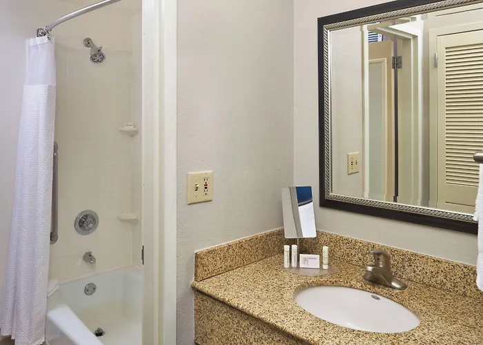 Courtyard Chicago / Itasca 3*