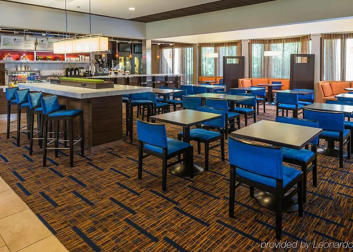 Hotel Courtyard Chicago / Itasca 3*