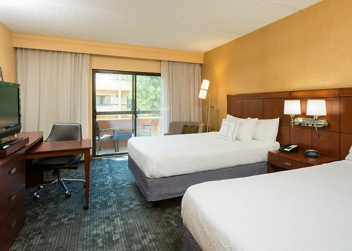 Courtyard Chicago / Itasca Hotel